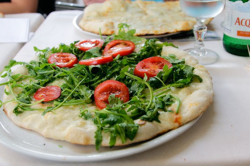 Rocket salad pizza 2x3 Rocket salad pizza 2x3